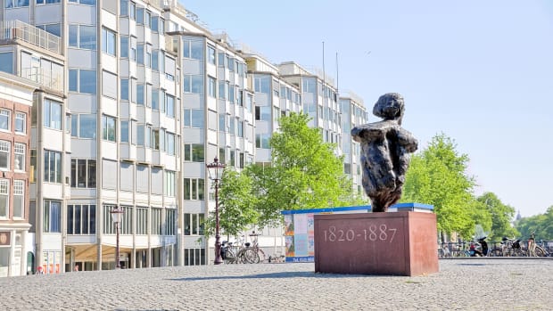 UvA-geheimen | Waarom mogen studenten niet op het dak van het P.C. Hoofthuis?